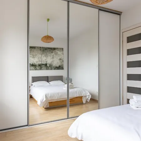 Oliwa Park Spacious Апартаменты Гданьск