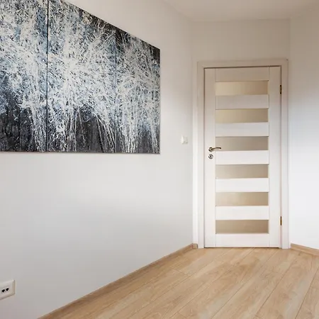 Oliwa Park Spacious Апартаменты *
