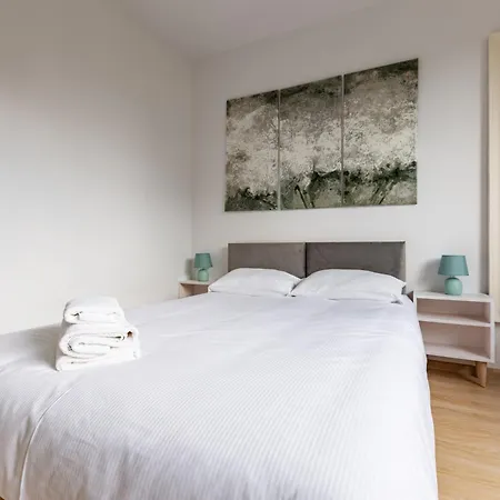 Апартаменты Oliwa Park Spacious